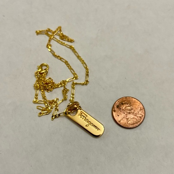 Ferragamo Gold-plated Bullet Shaped Charm Pendant Necklace - Picture 4 of 7